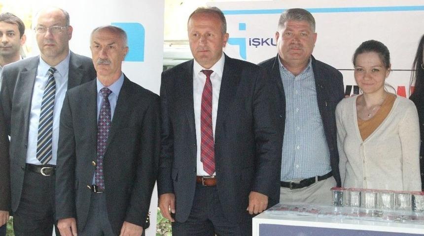 &Ccedil;ocuk İş&ccedil;ilerin &Ouml;n&uuml;ne Ge&ccedil;mek İ&ccedil;in Toplandılar