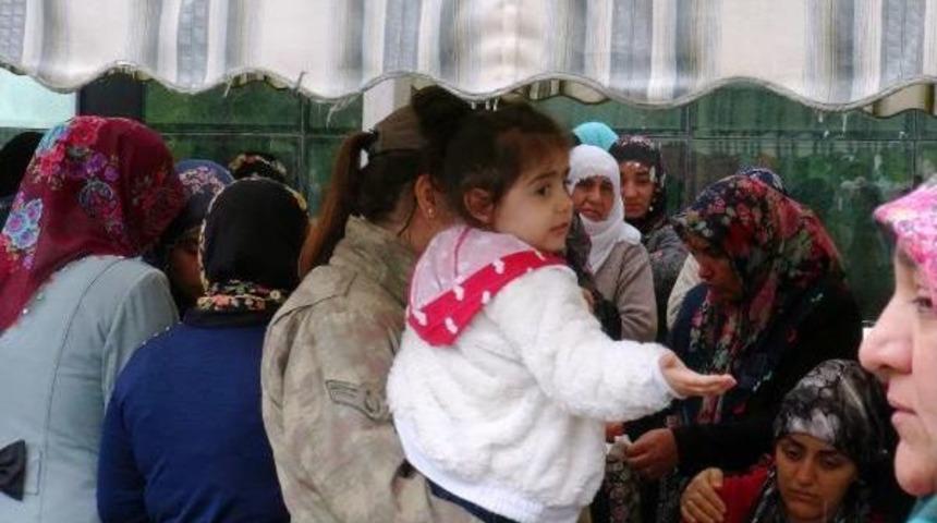 Şehit Uzman &Ccedil;avuş Hasan Sevin&ccedil; Toprağa Verildi