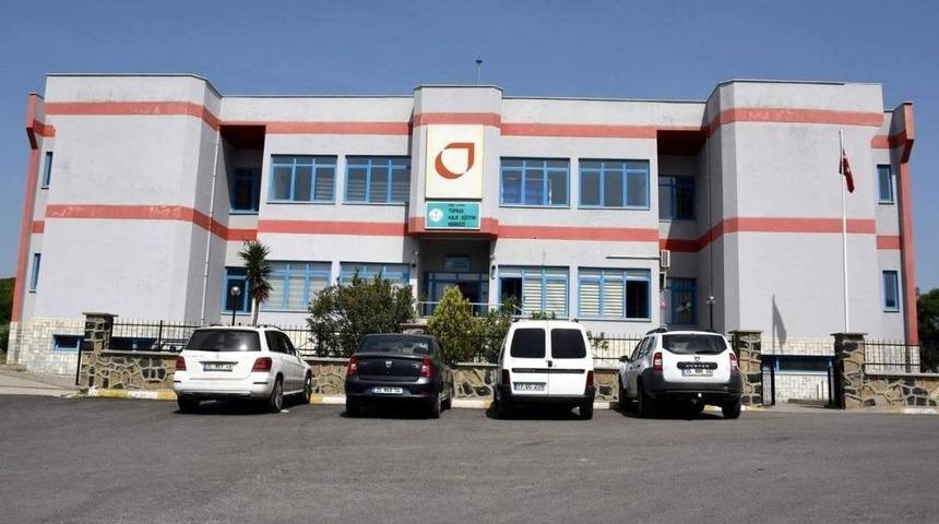 Aliağa T&uuml;praş Halk Eğitimi Merkezi Yıl Sonu Sergisine Hazırlanıyor