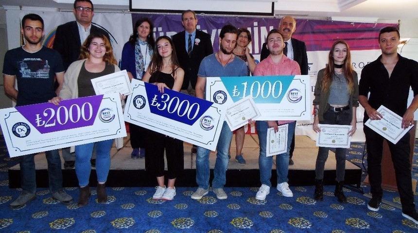 T&uuml;rkiye&rsquo;nin En İyi İngilizce Konuşan &Ouml;ğrencileri İstanbul Ve İzmir&rsquo;den &Ccedil;ıktı