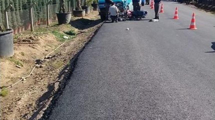 İzmir&rsquo;de Ara&ccedil; Sollama Kazası: 1 &Ouml;l&uuml;, 1 Ağır Yaralı