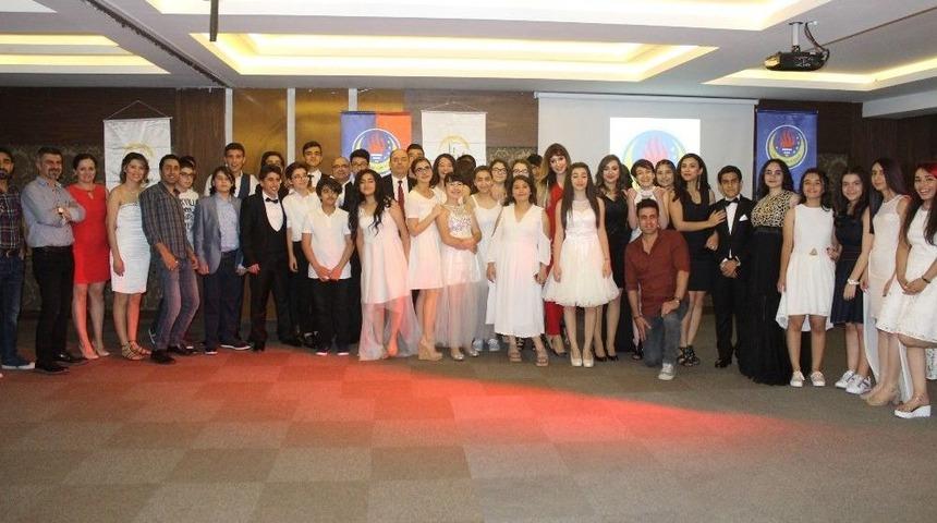 Ted’li Öğrenciler Mezuniyet Sevincini Liv Suit Otel’de Kutladı