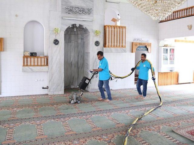 Haliliye’deki İbadethaneler Ramazan’a Hazırlanıyor