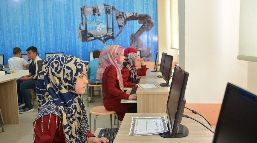 Balıkesir&rsquo;de 3d Tasarım Ve Kodlama At&ouml;lyesi A&ccedil;ıldı