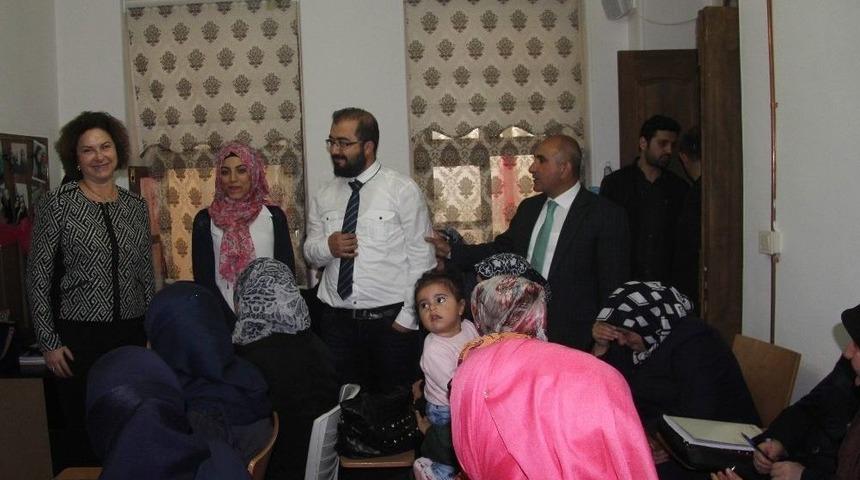 Ab T&uuml;rkiye Delegasyonu İşbirliği B&ouml;l&uuml;m Başkanı Simona Gatti Kilis&rsquo;te