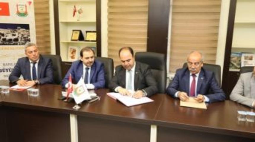 Şanlıurfa&rsquo;daki H&uuml;k&uuml;ml&uuml;ler Belediye B&uuml;nyesinde &Ccedil;alıştırılacak