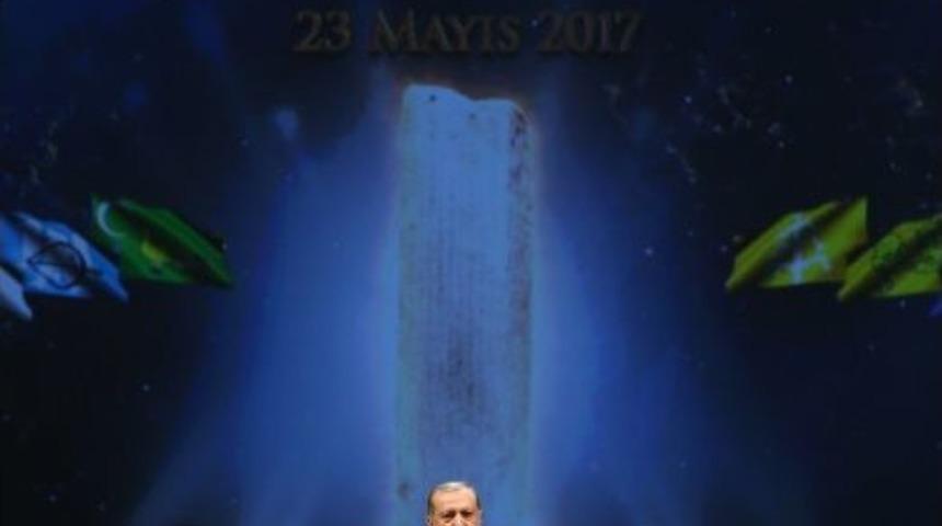 Cumhurbaşkanı Erdoğan: &ldquo;t&uuml;rk&ccedil;e&rsquo;nin Diğer Dillerin Kuralsız İstilasına İhtiyacı Yoktur&rdquo;