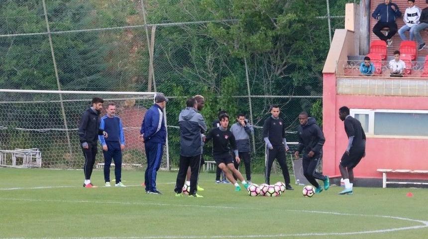 B&uuml;lent Uygun: "gaziantepspor İle B&uuml;y&uuml;kşehir Belediyespor Birleşmeli"