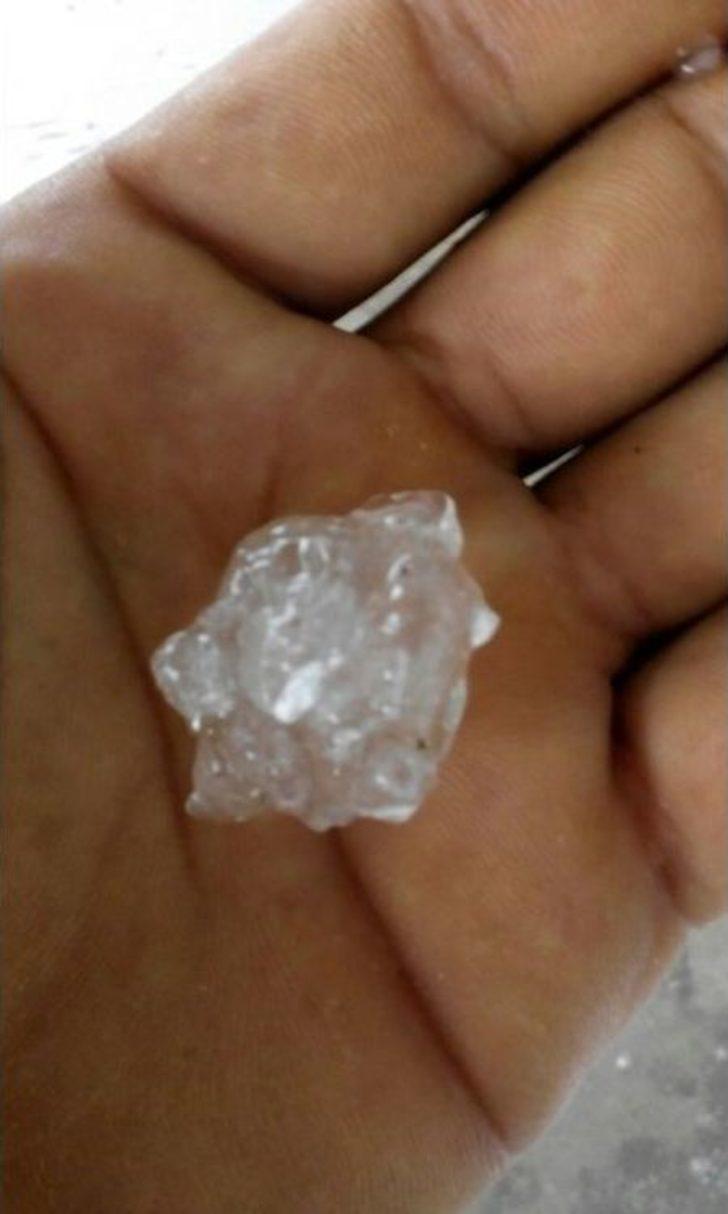 Hatay’a Fındık Büyüklüğünde Dolu Yağdı G4