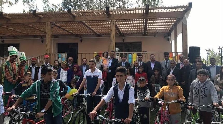 Acıg&ouml;l&rsquo;de &ldquo;her &Ccedil;ocuk &Ouml;zeldir&rdquo; Programı D&uuml;zenlendi