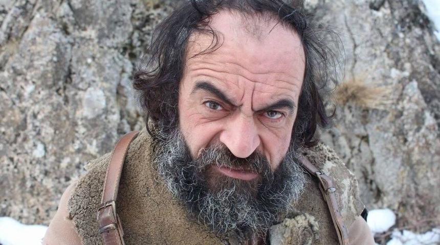 T&uuml;rkiye&rsquo;de İlklerin Oyuncusu D&uuml;zceli Aydan &Ccedil;akır