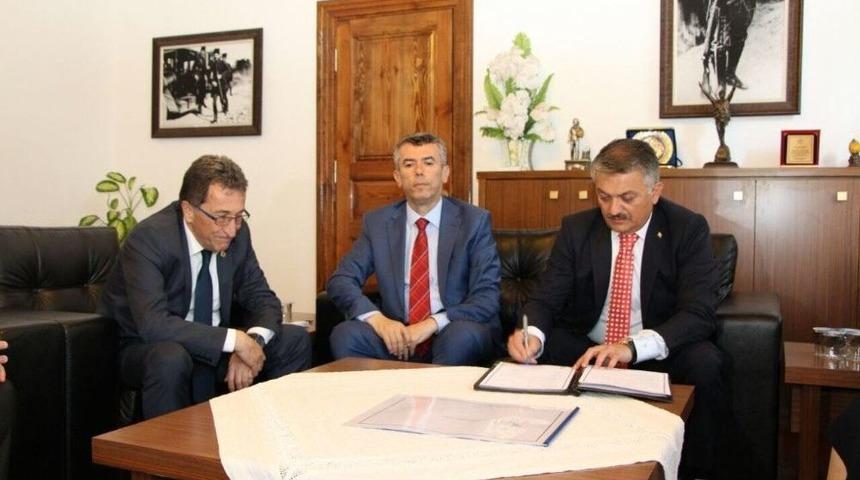 Edremit&rsquo;e Hayırsever Desteği İle Yeni Bir Okul Daha