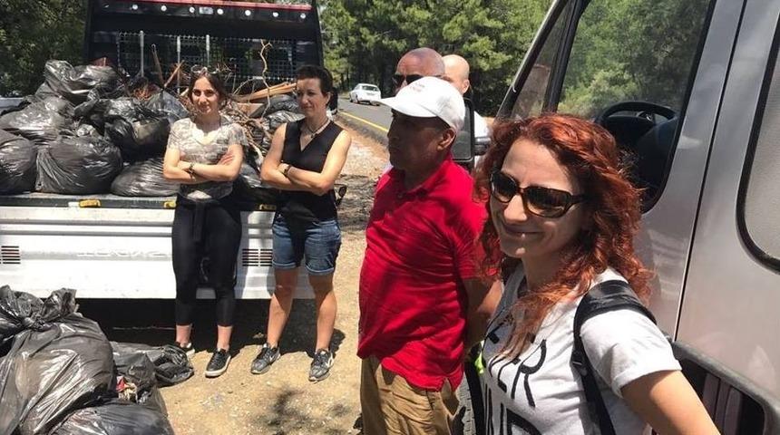 Belediye Vatandaş El Ele Temizlik Yaptı