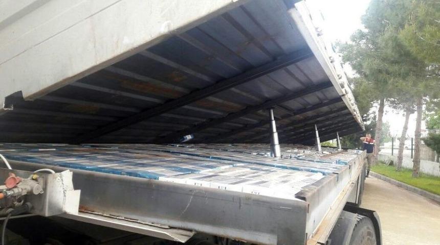 (&ouml;zel Haber) Tırın Dorsesinde Ka&ccedil;ak&ccedil;ılık İ&ccedil;in Kullanılan Sistem Şaşırttı