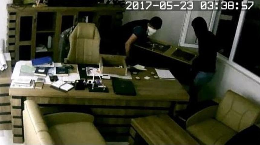 200 Kiloluk &Ccedil;elik Kasayı B&ouml;yle &Ccedil;aldılar