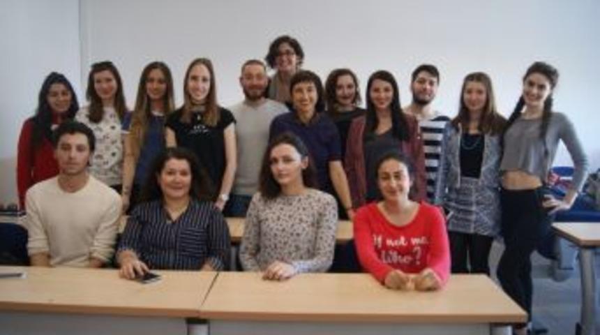 Y Kuşağının &Ouml;yk&uuml;leri Kitap Oldu