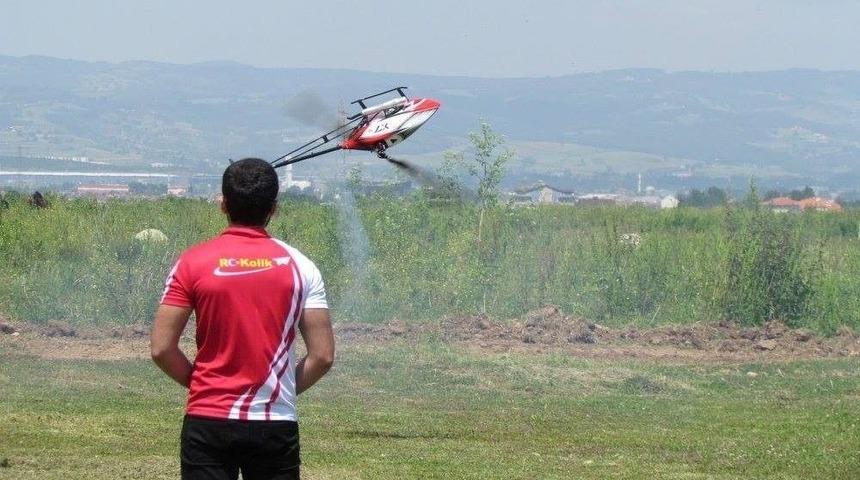 Kartepe Model U&ccedil;aklarla Renklendi