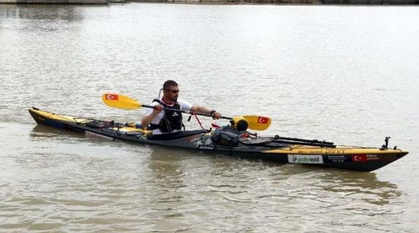 Sigara Ve Uyuşturucuya Karşı Farkındalık Yaratmak I&ccedil;in K&uuml;rek &Ccedil;ekiyor