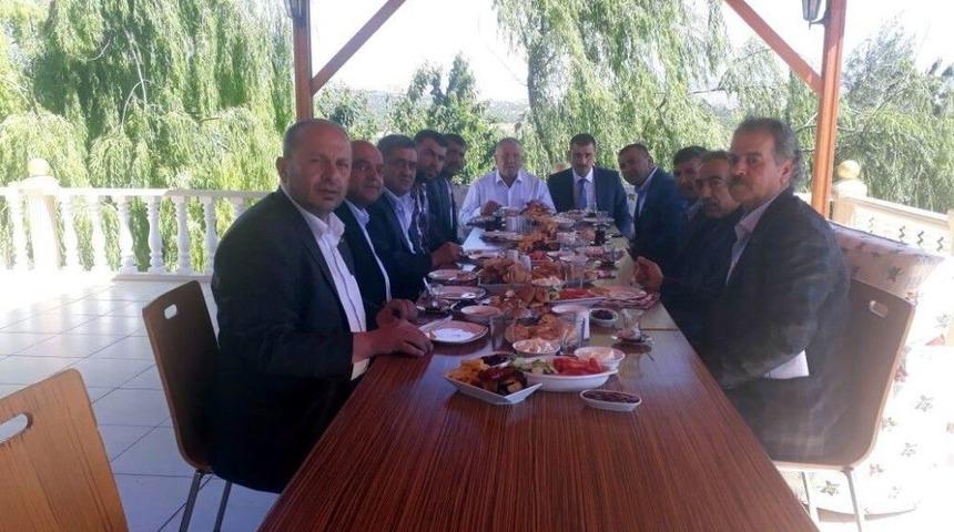 Kilis’te Mhp İl Teşkilatı Kahvaltıda Buluştu