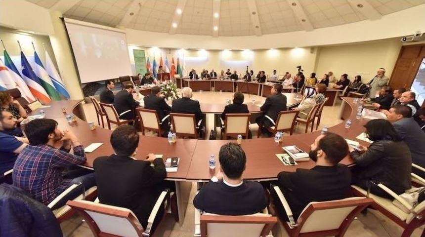 Tk&uuml;ugd T&uuml;rk D&uuml;nyasının &Ouml;nc&uuml;leri Konferansına Katıldı