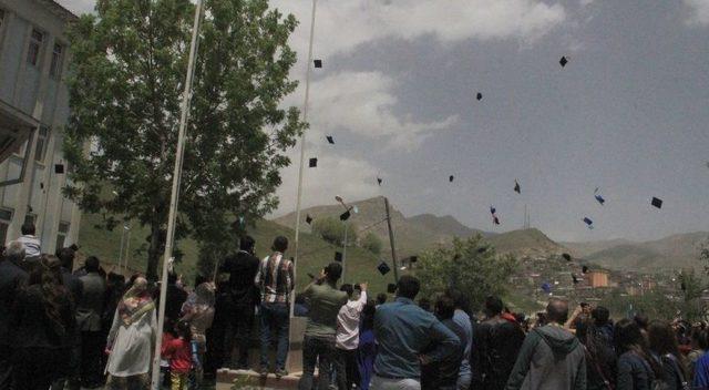 Hakkari Üniversitesinde Mezuniyet Töreni