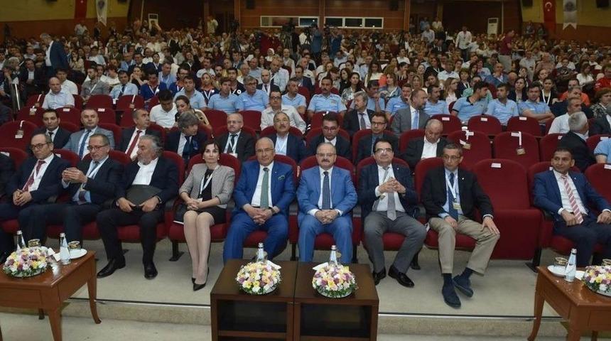 3. Mersin Kalite Sempozyumu Başladı