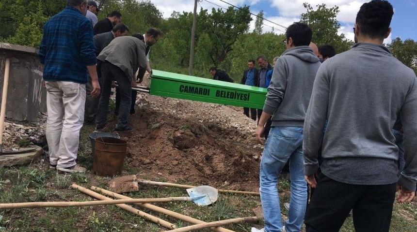 Hayatını Kaybeden Dağcı Toprağa Verildi