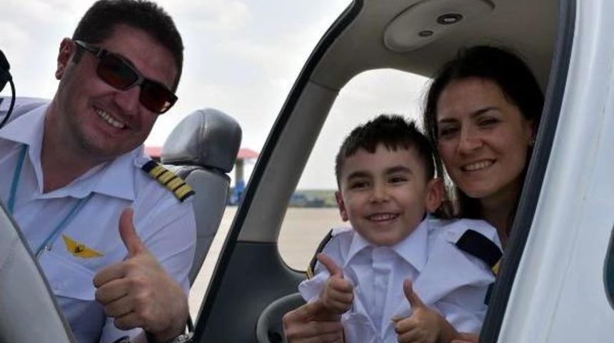 Sma Hastası 6 Yaşındaki Kerem'in 'u&ccedil;ma' &nbsp;Hayali Ger&ccedil;ek Oldu