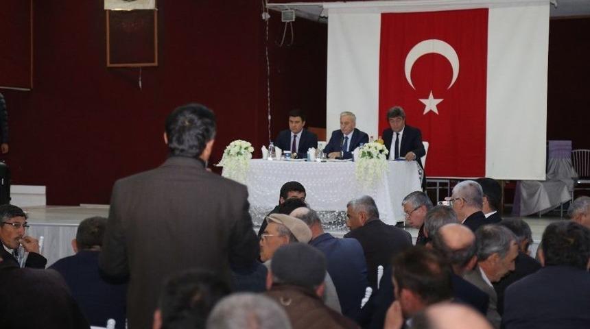 Vali Kamçı Pınarbaşı’nda Muhtarlarla Buluştu