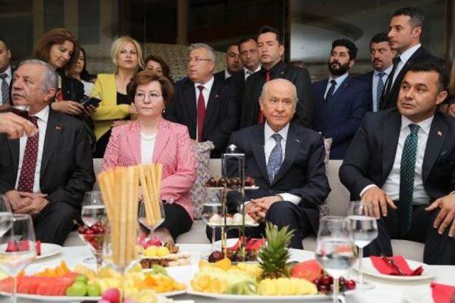 Bahçeli: Turizm, Çıtanın Gerisinde