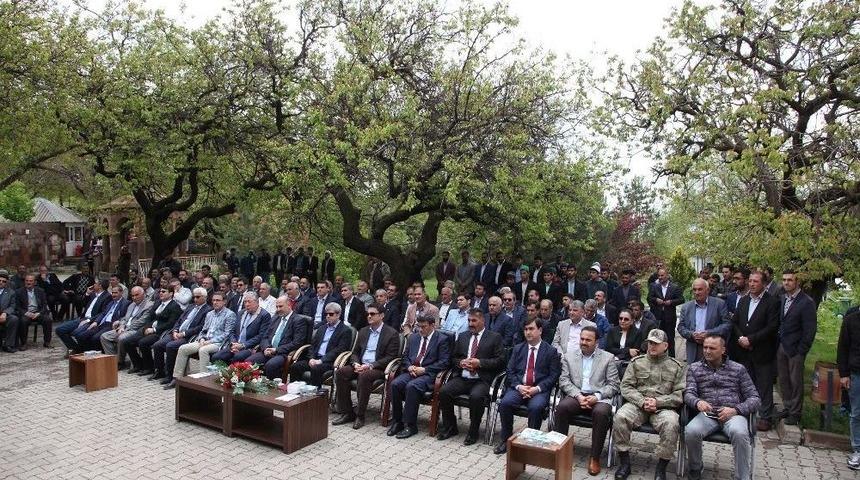 Ahlat&rsquo;ta Hafızlık Kur&rsquo;an Kursu İ&ccedil;in Temel Atma T&ouml;reni