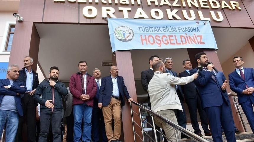 Başkan Hazinedar, Fatsa&rsquo;daki T&uuml;bitak Bilim Fuarı&rsquo;na Katıldı