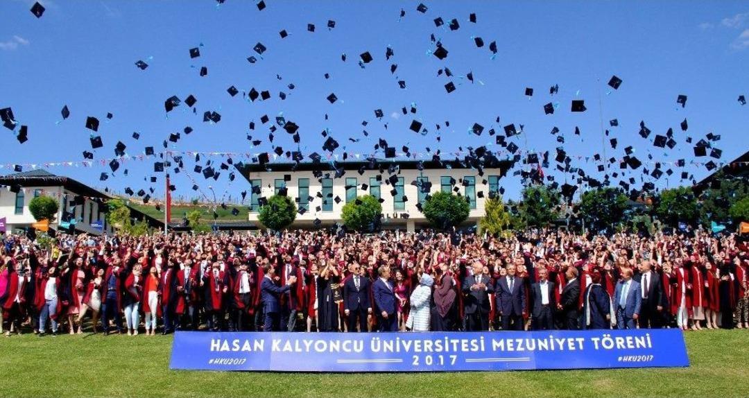 Hkü’de Mezuniyet Coşkusu
