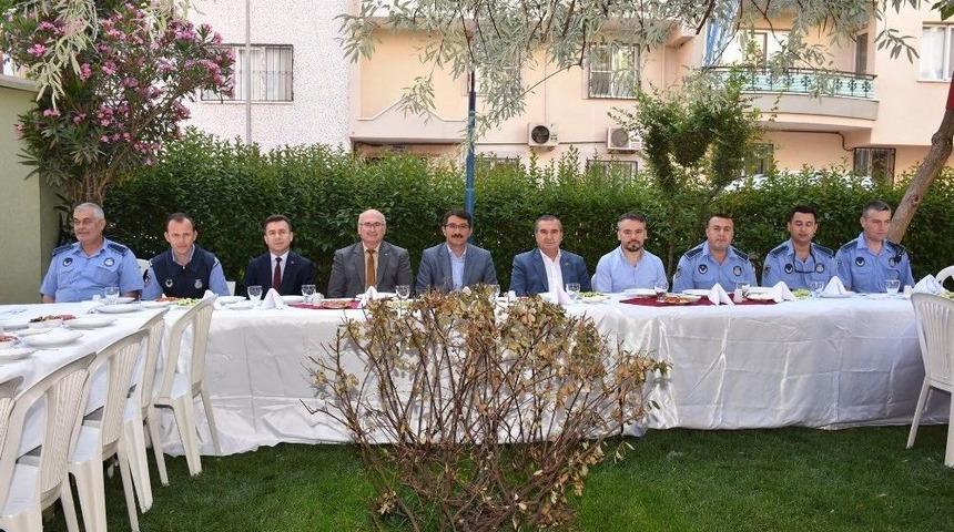 Başkan &Ccedil;elik Zabıta Personeli İle Buluştu