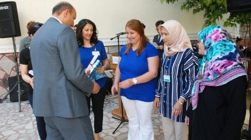 Bayrami&ccedil; Halk Eğitim Merkezinden Yıl Sonu Sergisi