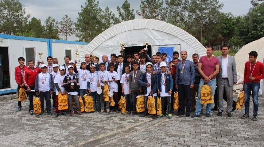 Samsatlı Gen&ccedil;ler &Ouml;d&uuml;le Doydu