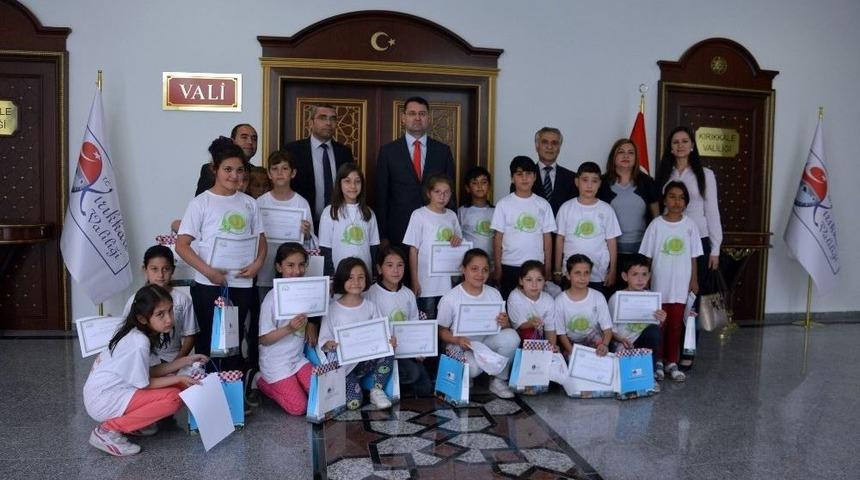 &ldquo;lider &Ccedil;ocuk Tarım Kampı&rdquo; &Ouml;ğrencilerinin Sertifika Heyecanı