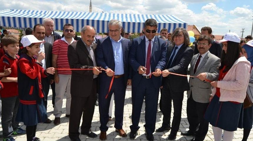 Kulu İmam Hatip Ortaokulunda 4006 T&uuml;bitak Bilim Fuarı A&ccedil;ıldı