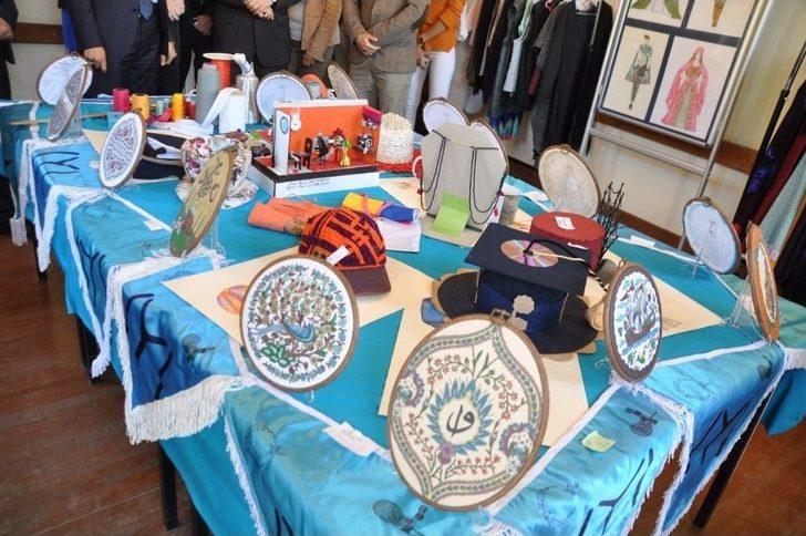 Söğüt Meslek Yüksekokulu Öğrencilerinin El Emeği Göz Nuru Sergisi Göz Kamaştırdı G4