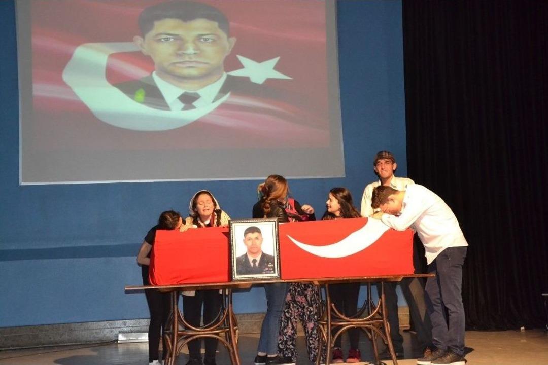 15 Temmuz Eserleri &Ouml;d&uuml;llendirildi