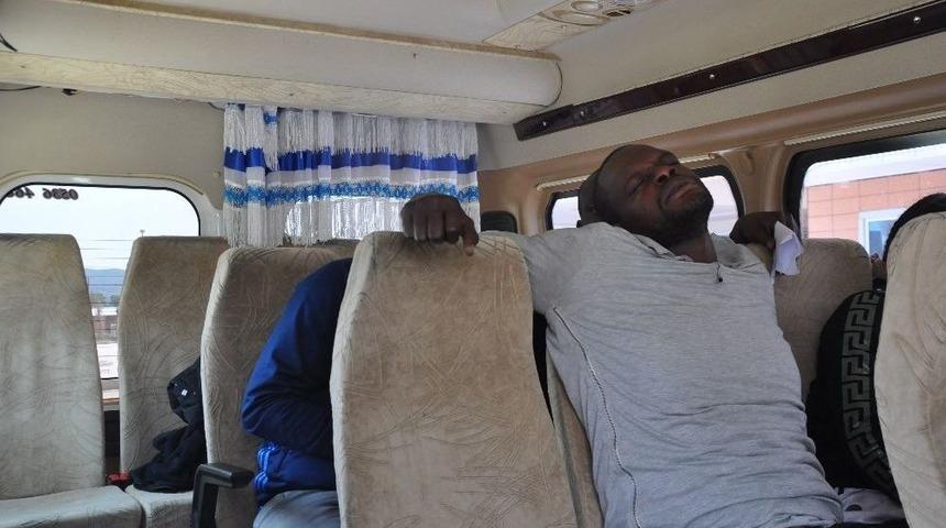 &Ccedil;anakkale&rsquo;de 24 Ka&ccedil;ak Yakalandı