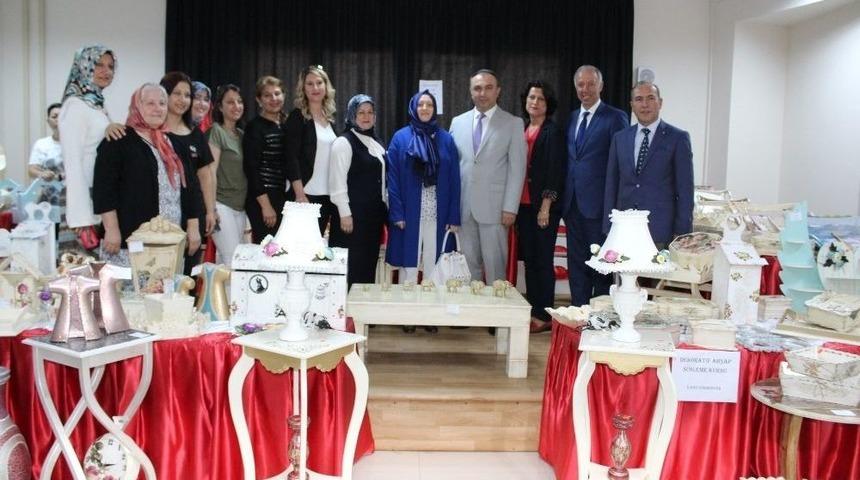 D&ouml;rtyol Halk Eğitim Merkezi Yıl Sonu Sergisi G&ouml;r&uuml;c&uuml;ye &Ccedil;ıktı