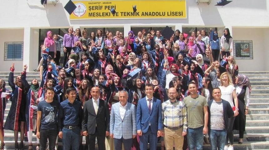 Araban&rsquo;da Mezuniyet Coşkusu