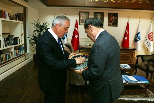 Galatasaray Başkanı Özbek’ten Başkan Aydın’a Ziyaret