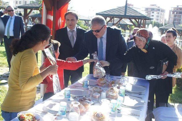 Aile Haftası Uşak’taki Aileleri Bir Araya Getirdi