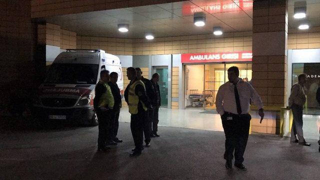 Trafik Polisine Uygulama Esnasında Araç Çarptı