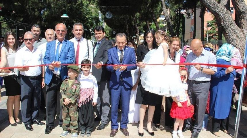 Kursiyerlerin Yıl Sonu Sergisi Beğeni Topladı