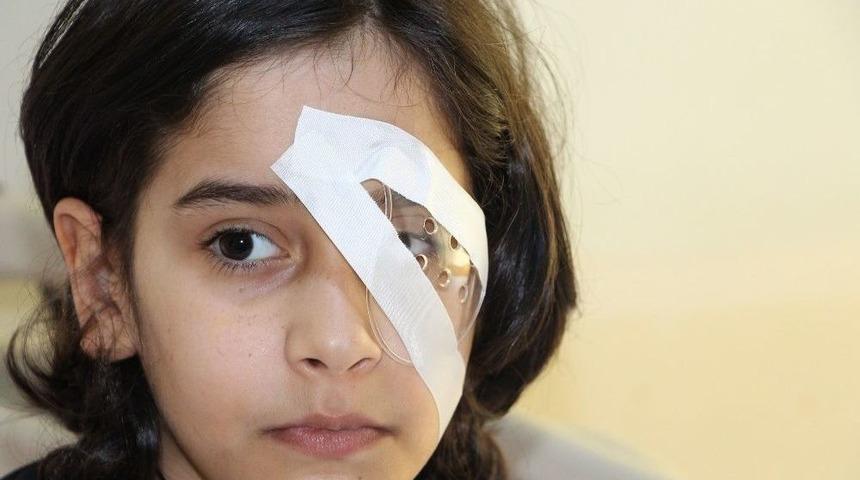 G&ouml;z&uuml;ne Gelen Kalem Az Daha K&ouml;r Ediyordu