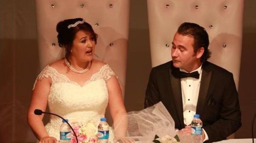 Tiyatro Oyununda Ger&ccedil;ek Nikah