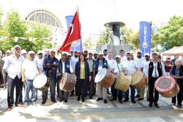 'ritim Eğitimli' Ramazan Davulcularuna Özel Kimlik Ve Yelek